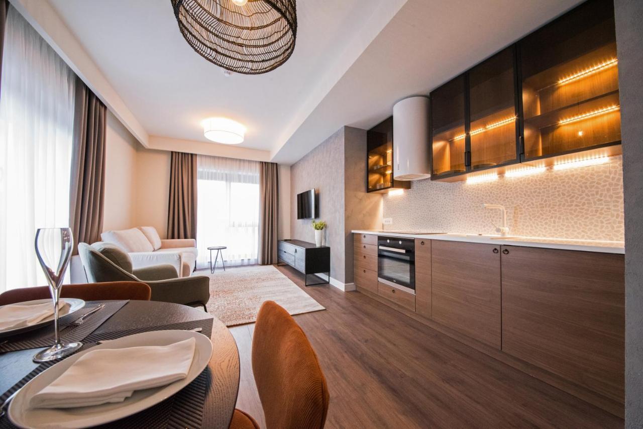 Biador Apartments Oradea Buitenkant foto