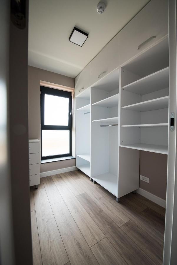 Biador Apartments Oradea Buitenkant foto